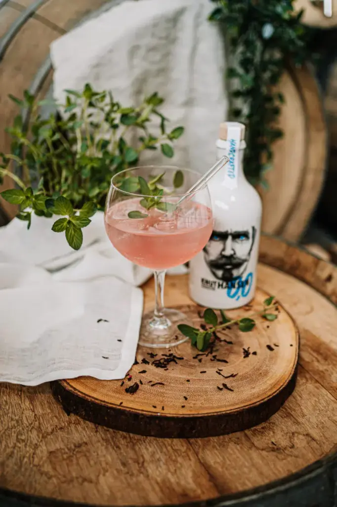 KNUT HANSEN GIN 50CL 0.0%