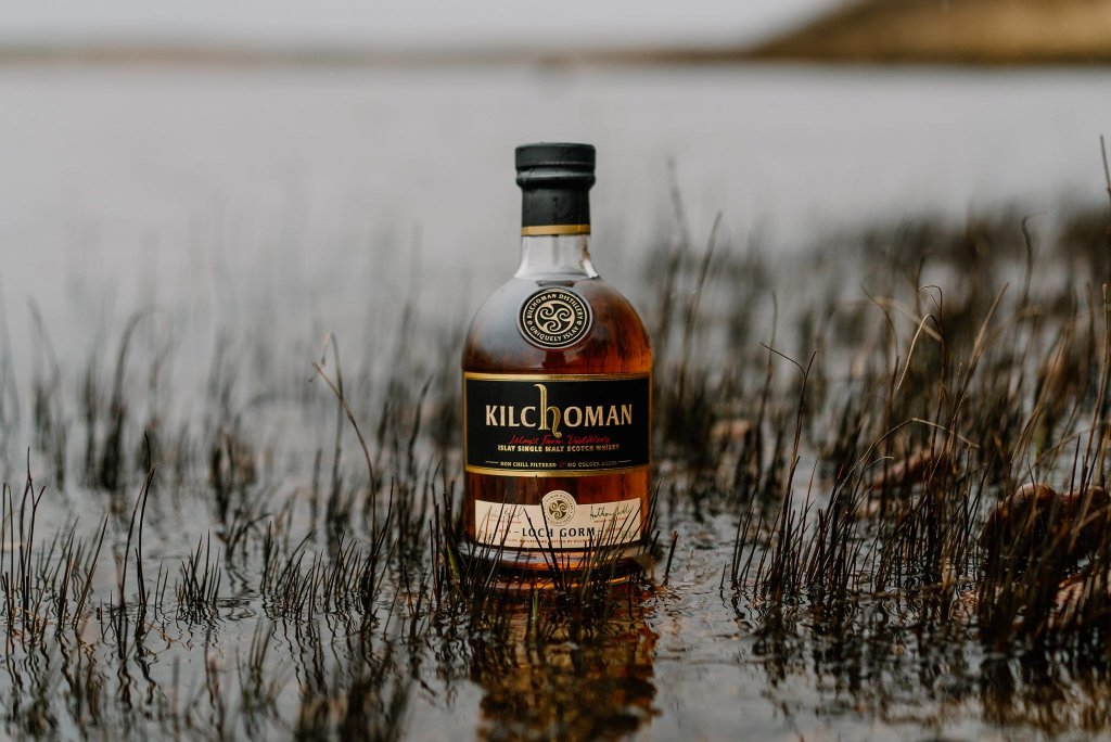 Kilchoman Loch Gorm 70cl - Release 2024 - sfeer